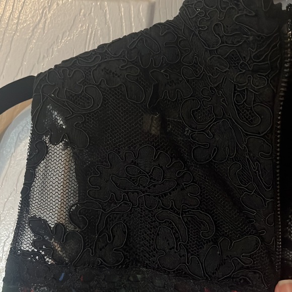 Alice + Olivia lace top dress, sz 2 - Picture 14 of 16